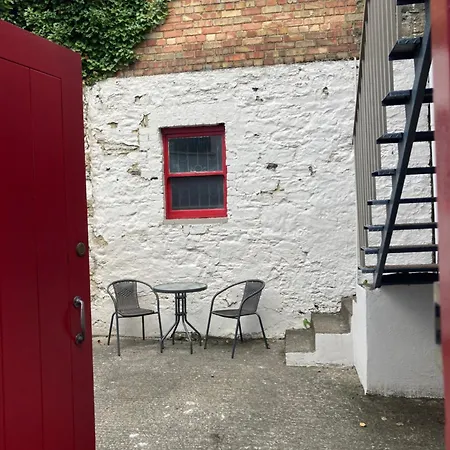 Διαμέρισμα Bridge Street No 1 *